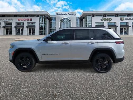 2025 Jeep Grand Cherokee Altitude