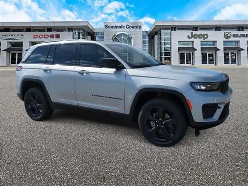 2025 Jeep Grand Cherokee Altitude