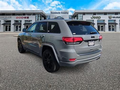 2021 Jeep Grand Cherokee Laredo