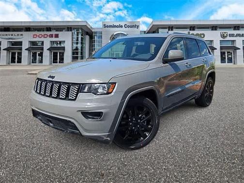 2021 Jeep Grand Cherokee Laredo