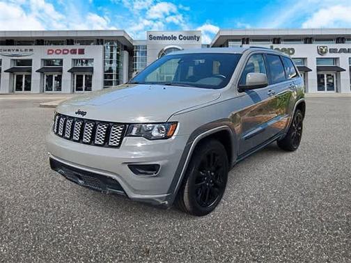 2021 Jeep Grand Cherokee Laredo