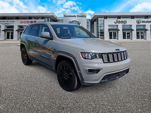 2021 Jeep Grand Cherokee Laredo
