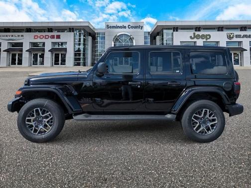 2025 Jeep Wrangler 4-Door Sahara 4x4
