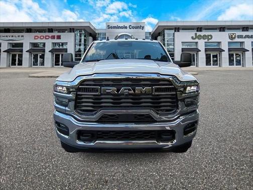 2025 RAM 2500 Tradesman Crew Cab 4x4 6'4' Box