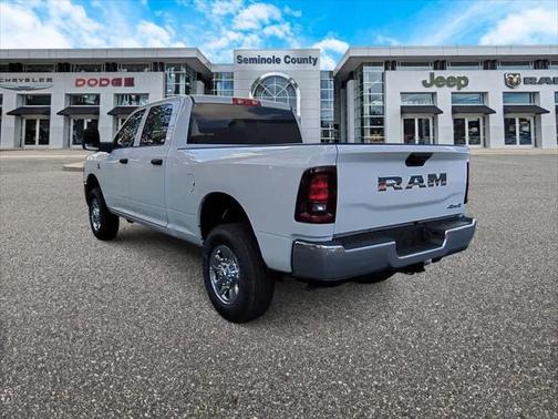 2025 RAM 2500 Tradesman Crew Cab 4x4 6'4' Box