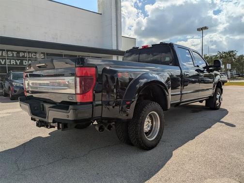 2022 Ford F-350 Platinum