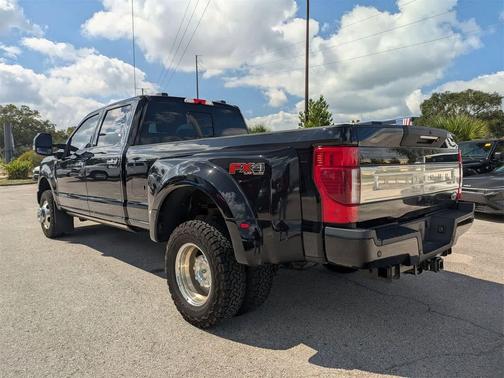 2022 Ford F-350 Platinum