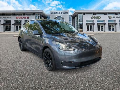 2022 Tesla Model Y Long Range Dual Motor All-Wheel Drive
