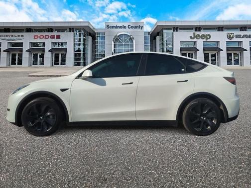 2021 Tesla Model Y Standard Range Rear-Wheel Drive