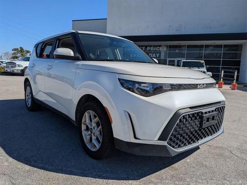 2023 Kia Soul LX