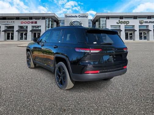 2025 Jeep Grand Cherokee Altitude