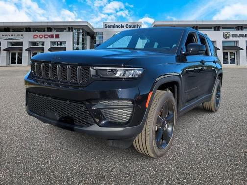 2025 Jeep Grand Cherokee Altitude