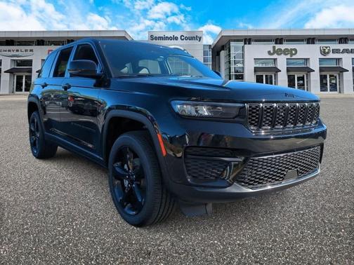 2025 Jeep Grand Cherokee Altitude