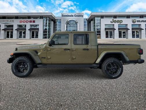 2025 Jeep Gladiator High Tide