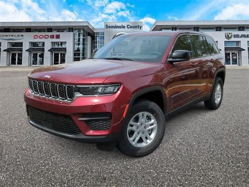 2025 Jeep Grand Cherokee Laredo