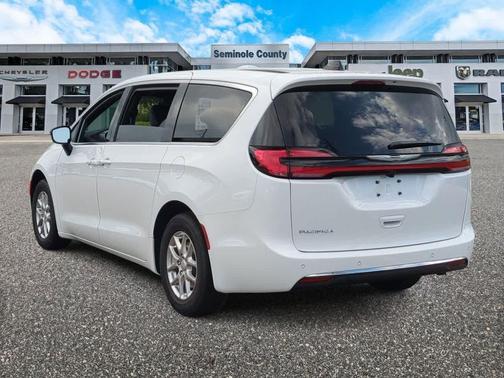 2026 Chrysler Pacifica L