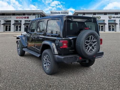 2025 Jeep Wrangler 4-Door Sahara 4x4