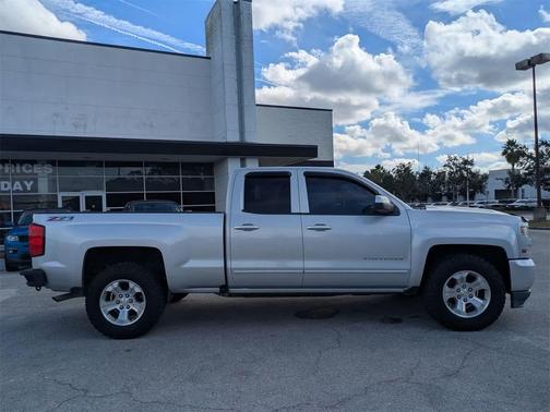2017 Chevrolet Silverado 1500 2LT