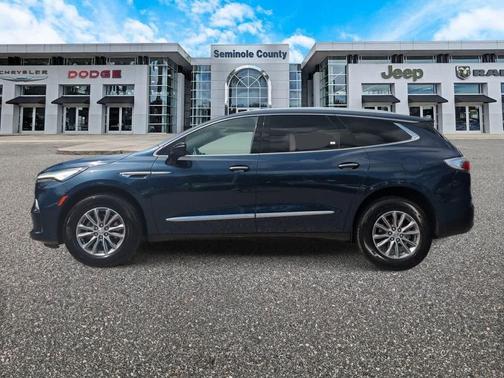 2023 Buick Enclave Essence AWD