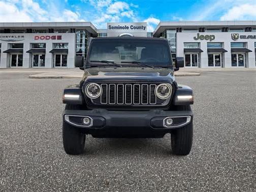 2025 Jeep Wrangler 4-Door Sahara 4x4