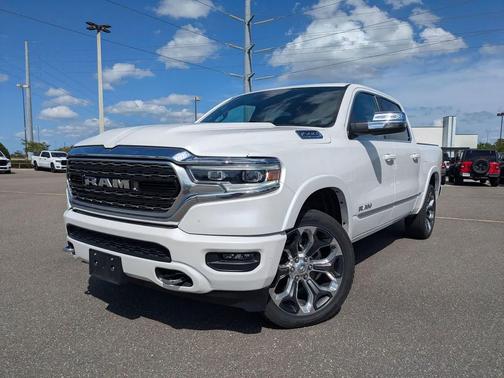 Ivory White Tri-Coat Pearlcoat 2024 RAM 1500 Limited