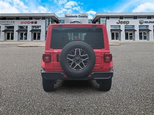 2025 Jeep Wrangler 4-Door Sahara 4x4