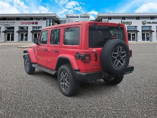 2025 Jeep Wrangler 4-Door Sahara 4x4