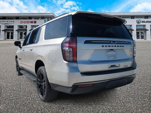 2021 Chevrolet Suburban RST