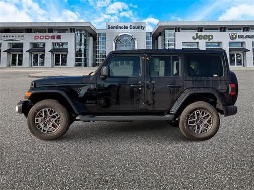 2025 Jeep Wrangler 4-Door Sahara 4x4