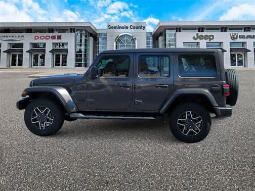 2025 Jeep Wrangler 4-Door Sahara 4x4