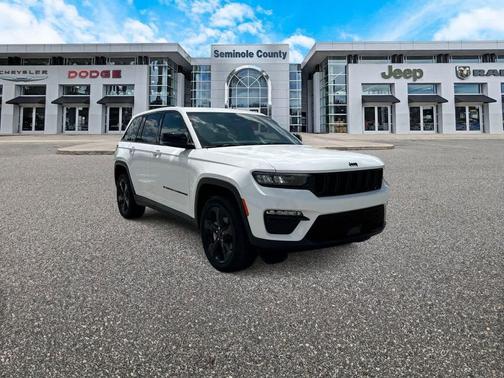 Bright White Clearcoat 2023 Jeep Grand Cherokee Limited