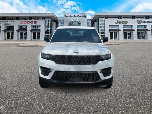 2025 Jeep Grand Cherokee Altitude