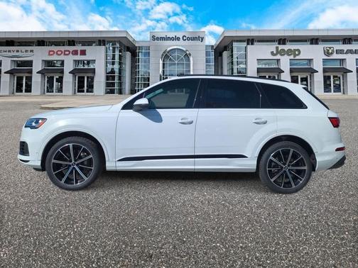 2023 Audi Q7 55 Premium Plus