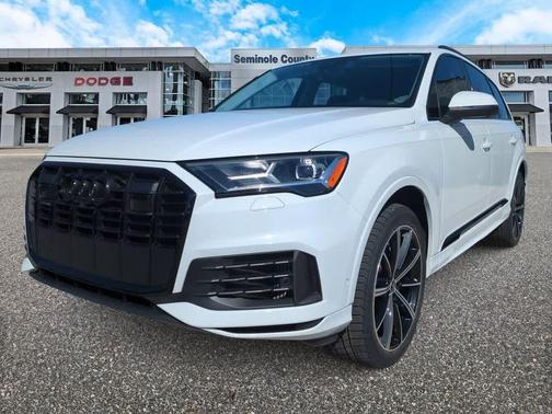 2023 Audi Q7 55 Premium Plus
