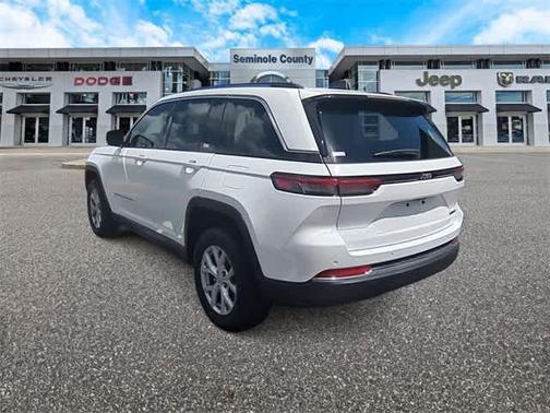 2025 Jeep Grand Cherokee L Laredo