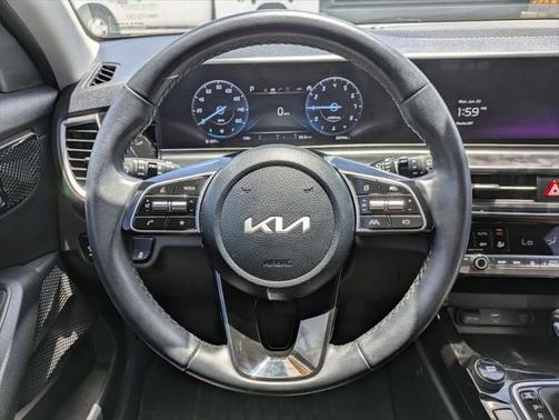 2024 Kia Seltos S