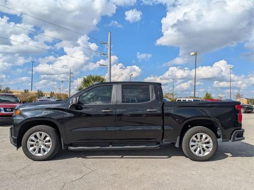 2022 Chevrolet Silverado 1500 Custom