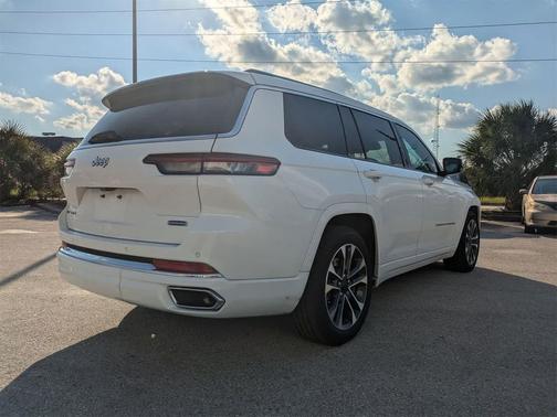 2022 Jeep Grand Cherokee L Overland