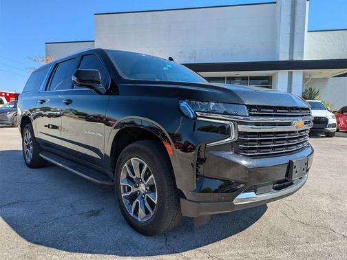 2024 Chevrolet Suburban LT