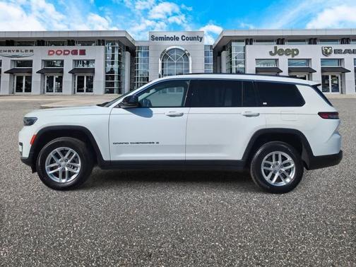 2023 Jeep Grand Cherokee L Laredo