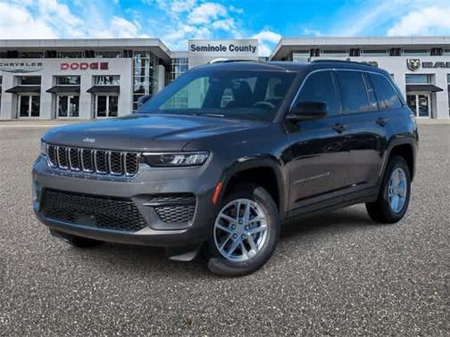 2025 Jeep Grand Cherokee Laredo