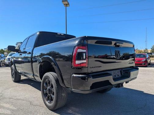 2020 RAM 2500 Limited Crew Cab 4X4 6'4' Box