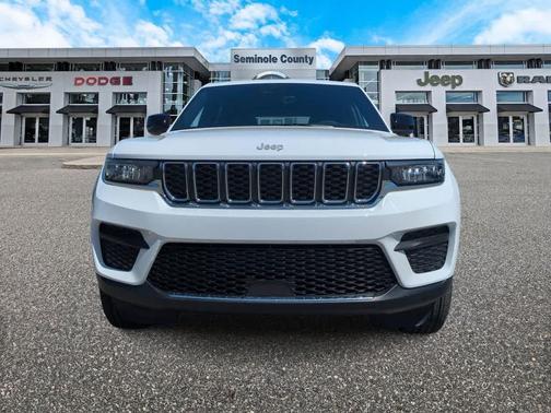 2026 Jeep Grand Cherokee Altitude