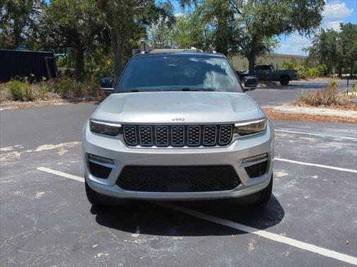 2023 Jeep Grand Cherokee Summit