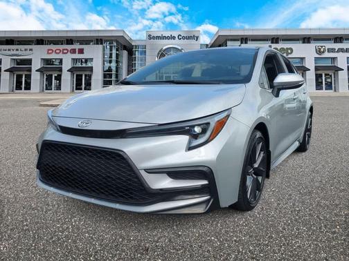 Classic Silver Metallic 2024 Toyota Corolla SE