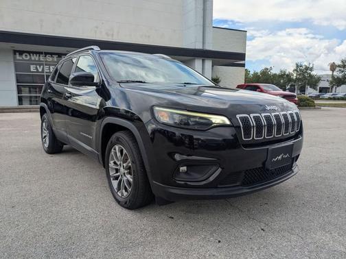Diamond Black Crystal Pearlcoat 2021 Jeep Cherokee Latitude Lux