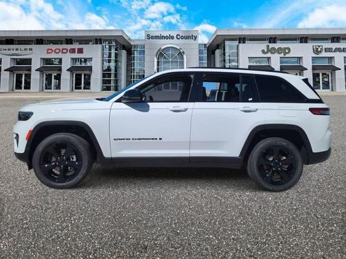 2025 Jeep Grand Cherokee Altitude