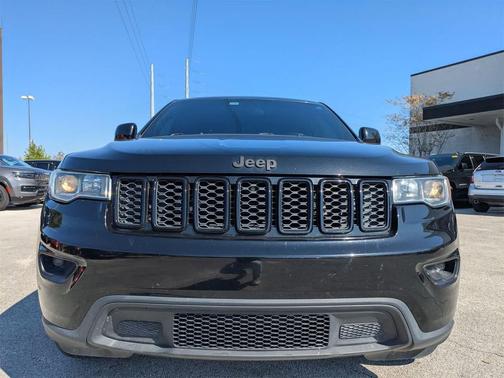 2018 Jeep Grand Cherokee Laredo