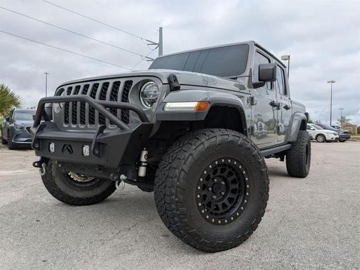 2022 Jeep Gladiator Sport S