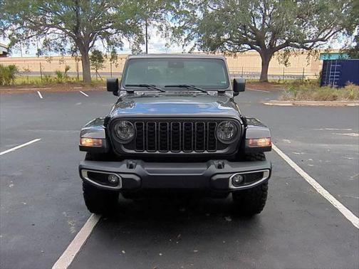 2025 Jeep Gladiator High Tide